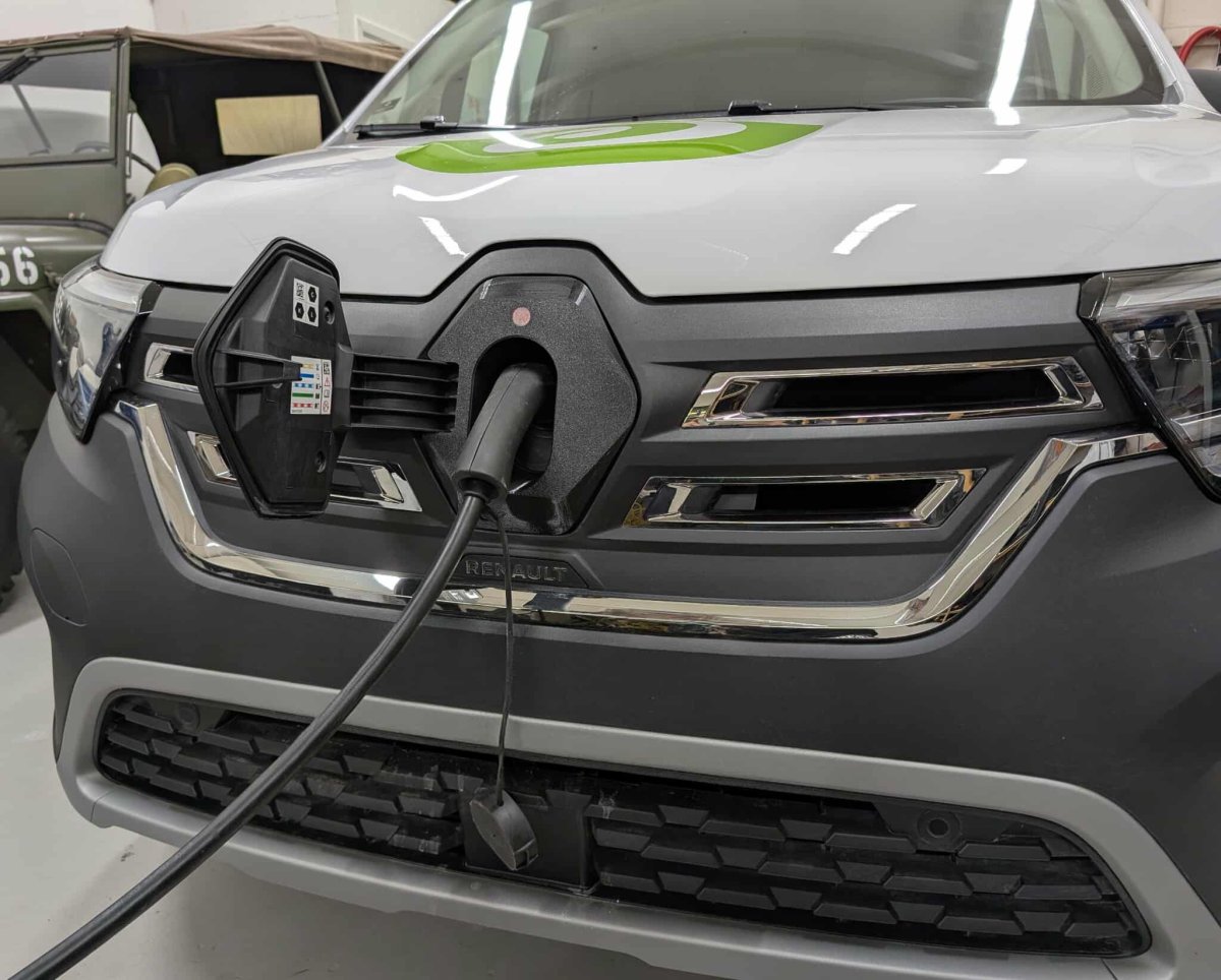 Laddlucka för Renault Kangoo (2021–2025) - Bild 4